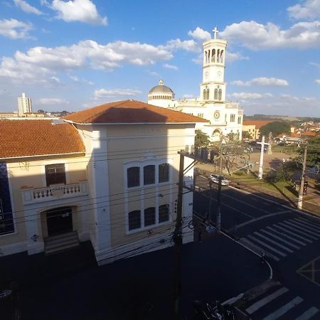 אסיס Alpha Ville Hotel מראה חיצוני תמונה