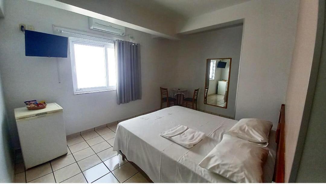 אסיס Alpha Ville Hotel מראה חיצוני תמונה