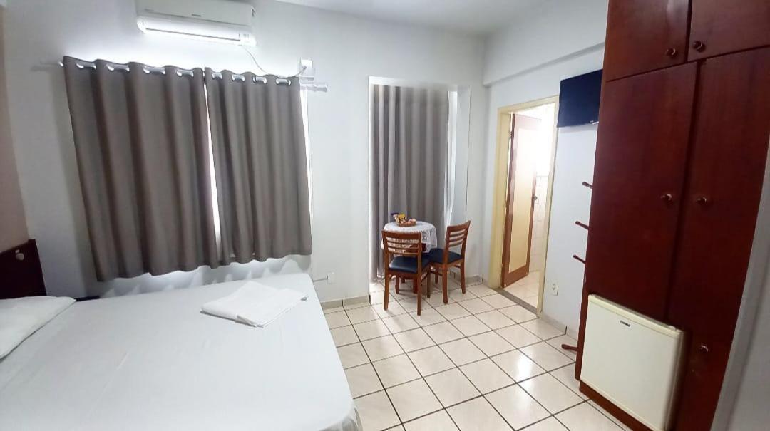 אסיס Alpha Ville Hotel מראה חיצוני תמונה