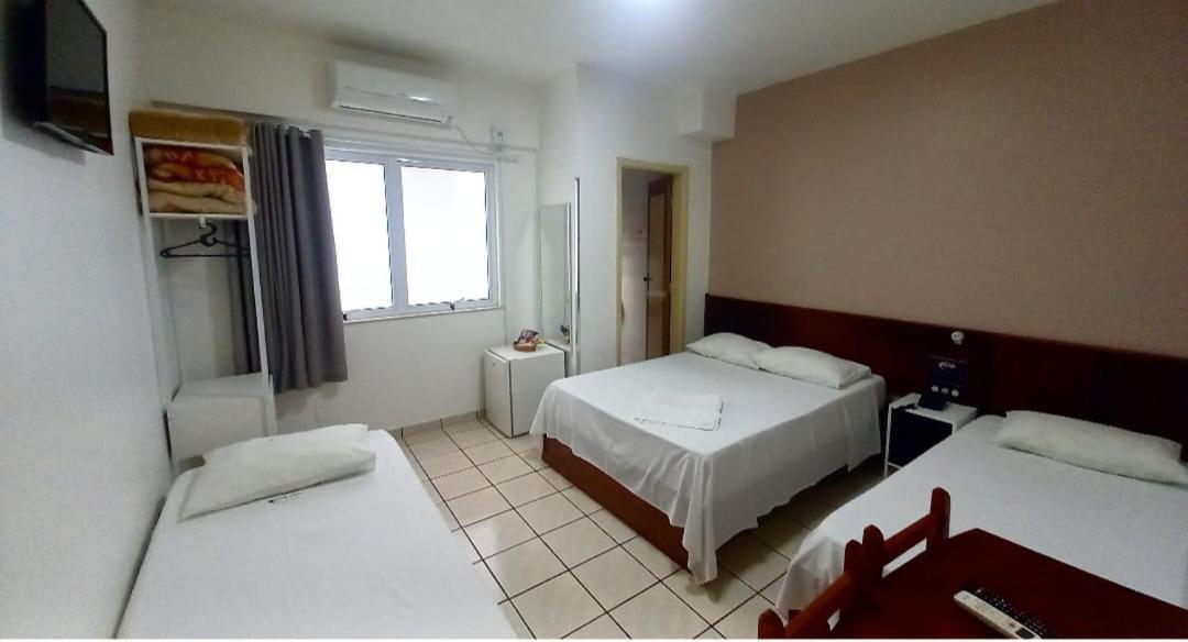 אסיס Alpha Ville Hotel מראה חיצוני תמונה
