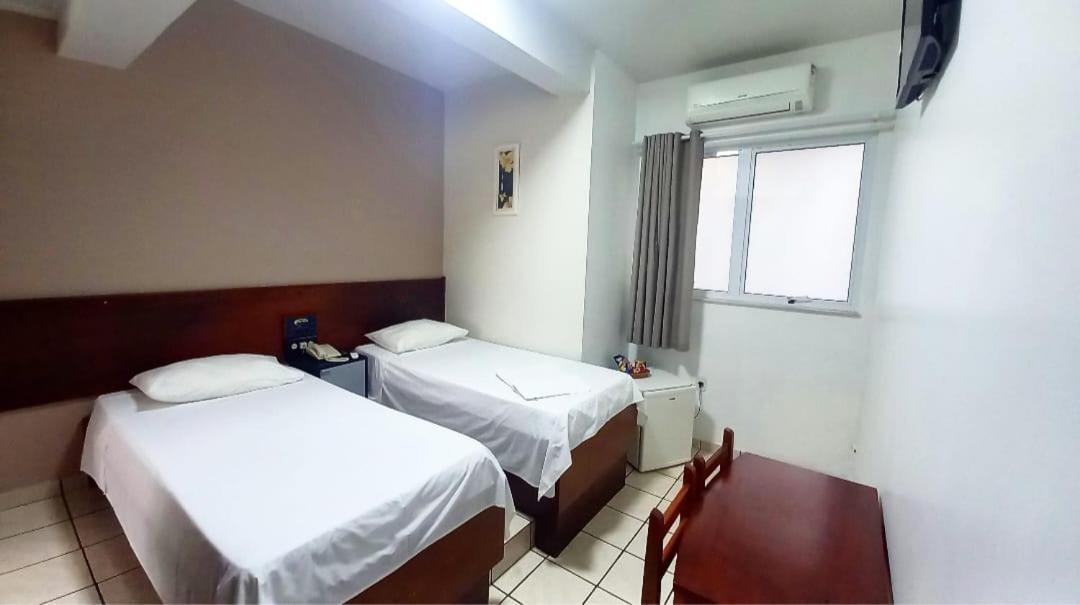 אסיס Alpha Ville Hotel מראה חיצוני תמונה