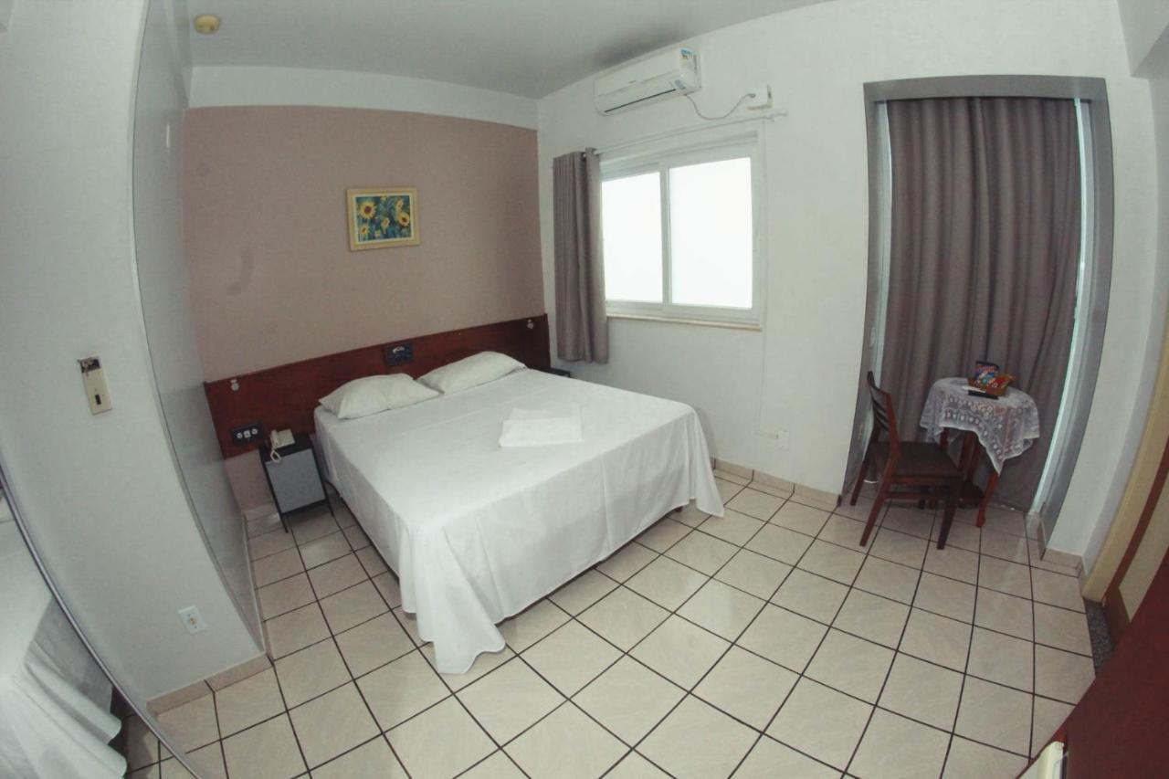 אסיס Alpha Ville Hotel מראה חיצוני תמונה