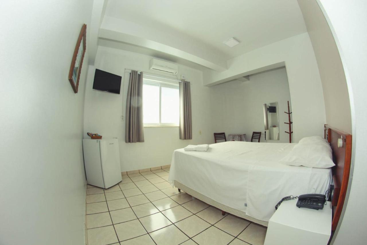 אסיס Alpha Ville Hotel מראה חיצוני תמונה