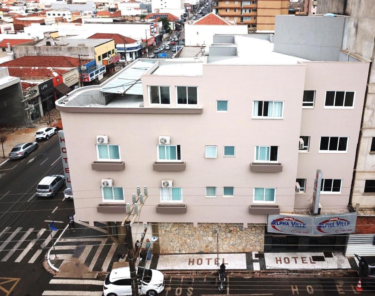 אסיס Alpha Ville Hotel מראה חיצוני תמונה