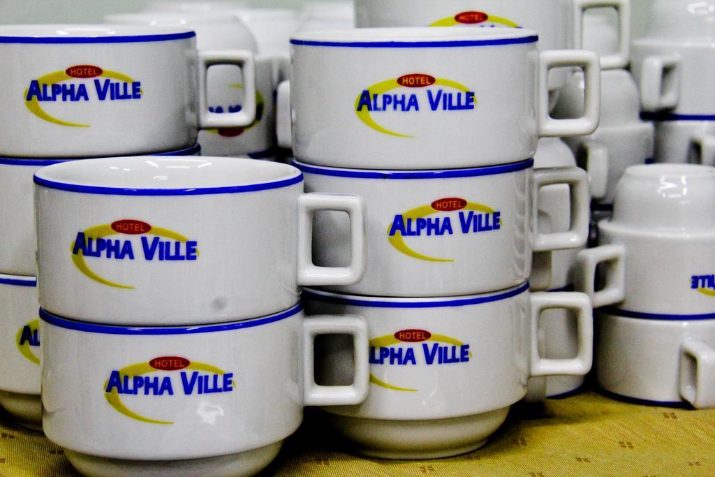 אסיס Alpha Ville Hotel מראה חיצוני תמונה