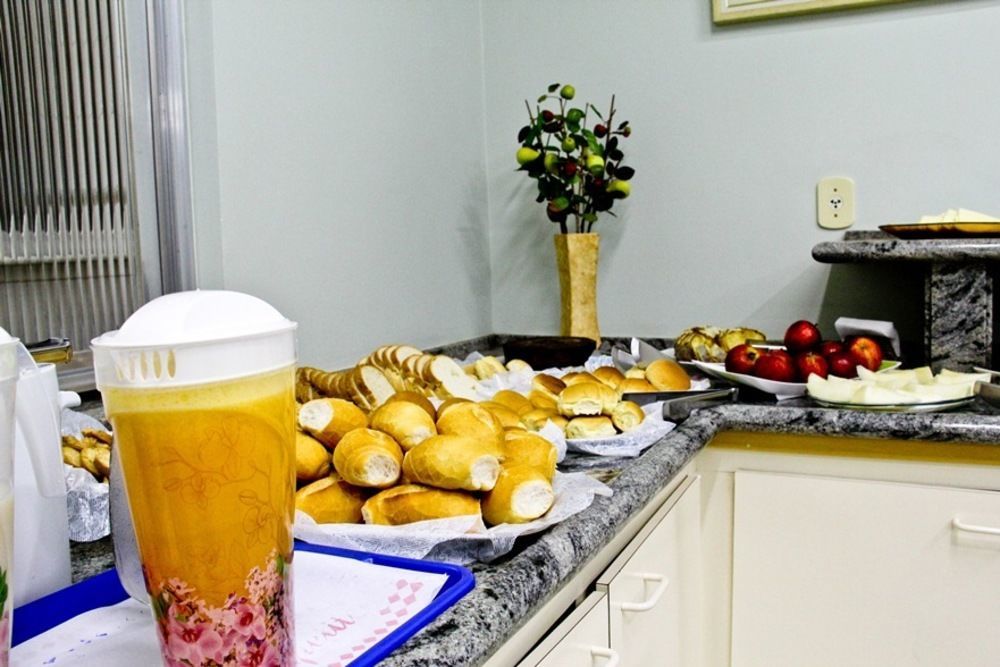 אסיס Alpha Ville Hotel מראה חיצוני תמונה